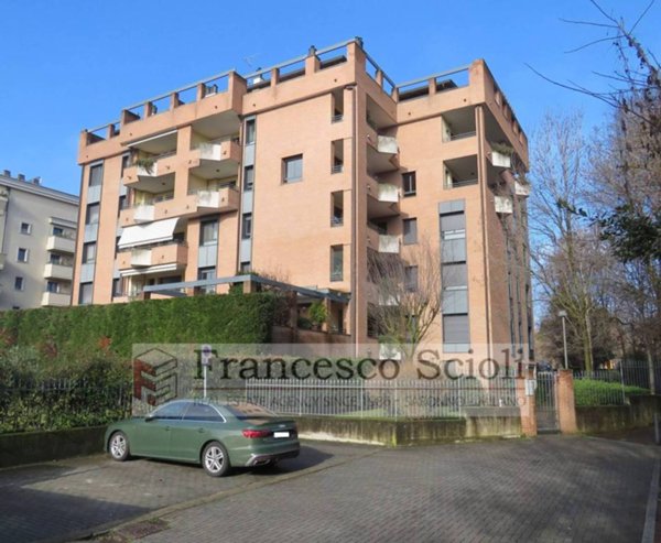 appartamento in vendita a Saronno