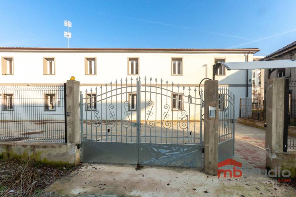 appartamento in vendita a Saronno