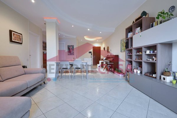 appartamento in vendita a Saronno