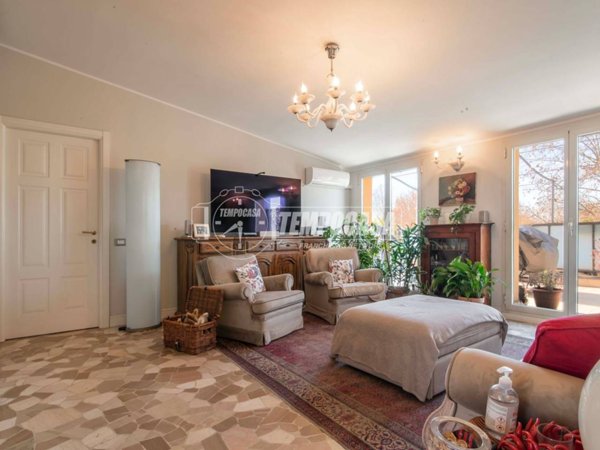 appartamento in vendita a Saronno