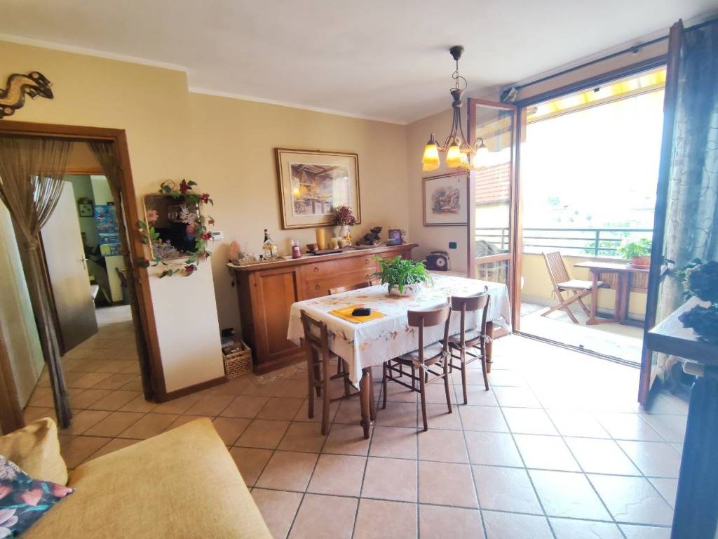 appartamento in vendita a Saronno