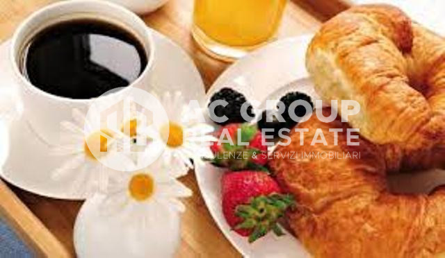 negozio in vendita a Saronno