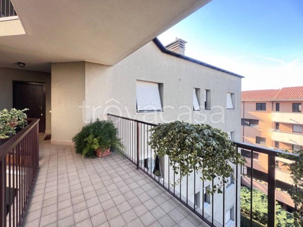 appartamento in vendita a Saronno