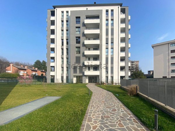 appartamento in vendita a Saronno
