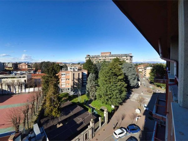 appartamento in vendita a Saronno