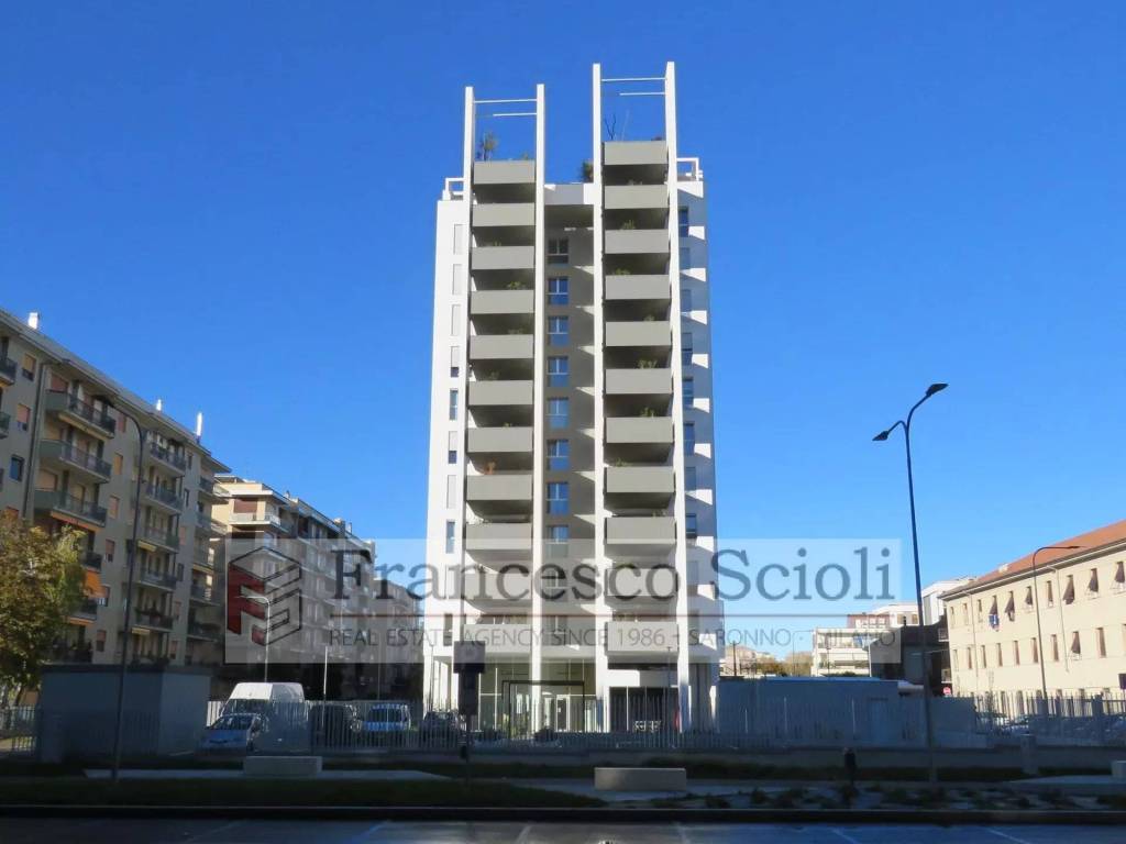 appartamento in vendita a Saronno