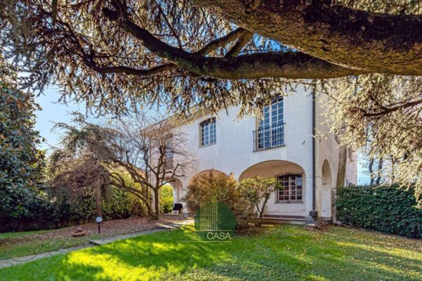 casa indipendente in vendita a Saronno