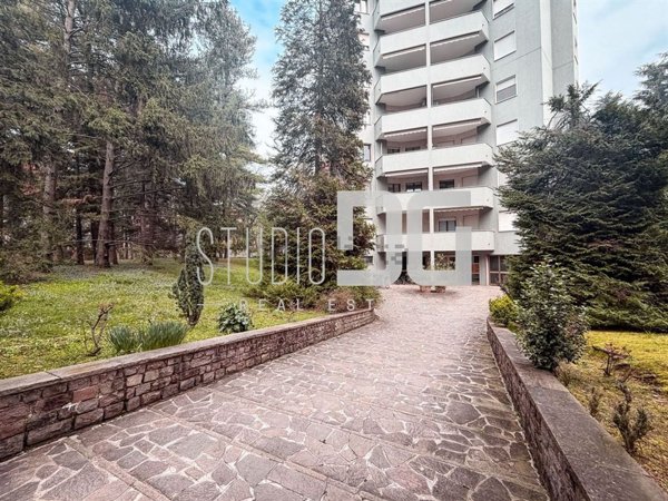 casa indipendente in vendita a Saronno