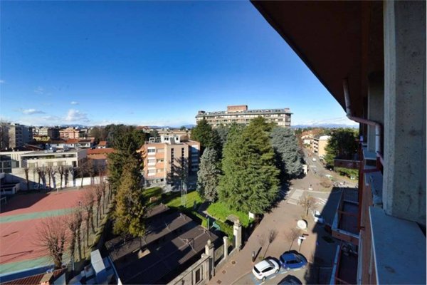 appartamento in vendita a Saronno