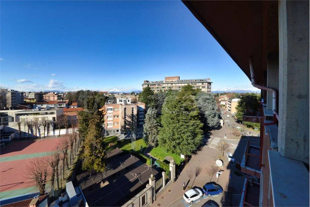 appartamento in vendita a Saronno