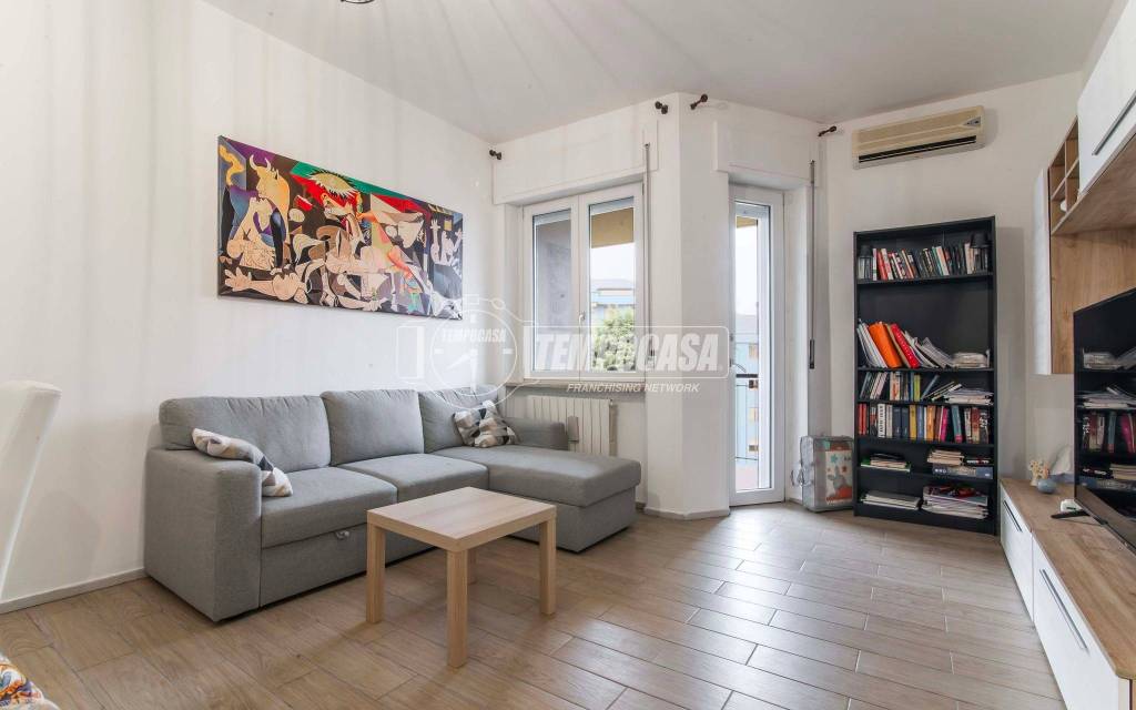 appartamento in vendita a Saronno