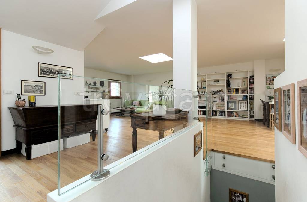 appartamento in vendita a Saronno