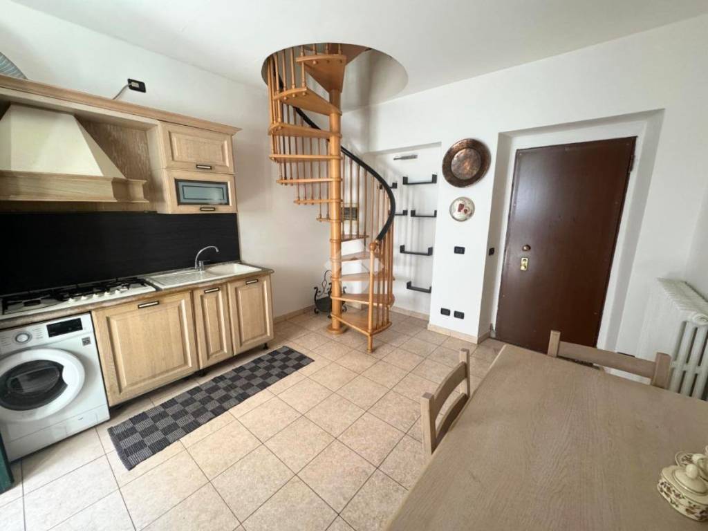 appartamento in vendita a Saronno