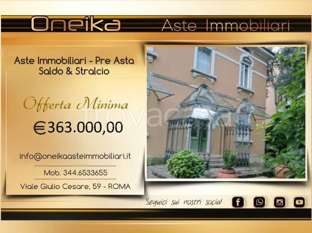 casa indipendente in vendita a Saronno