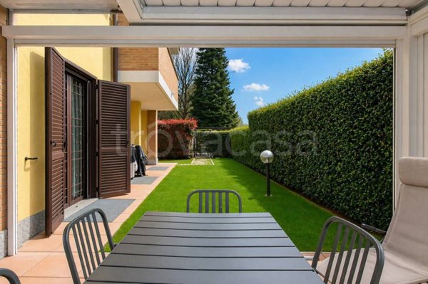 appartamento in vendita a Saronno