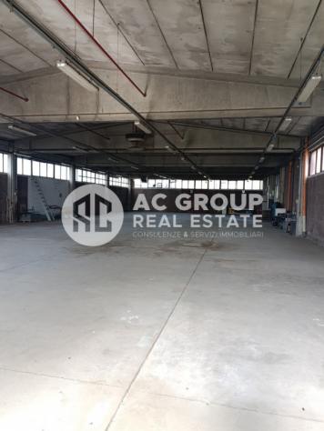 locale di sgombero in vendita a Saronno