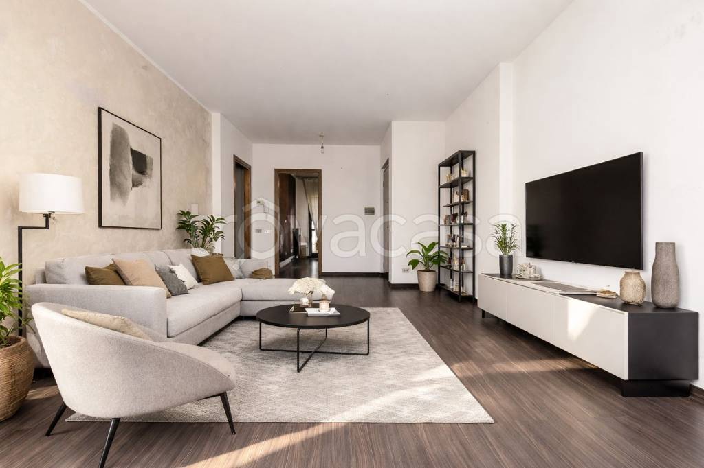 appartamento in vendita a Saronno