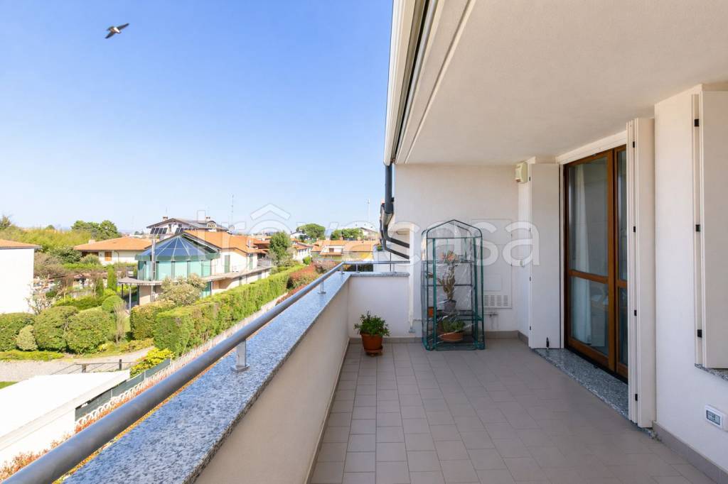 appartamento in vendita a Saronno