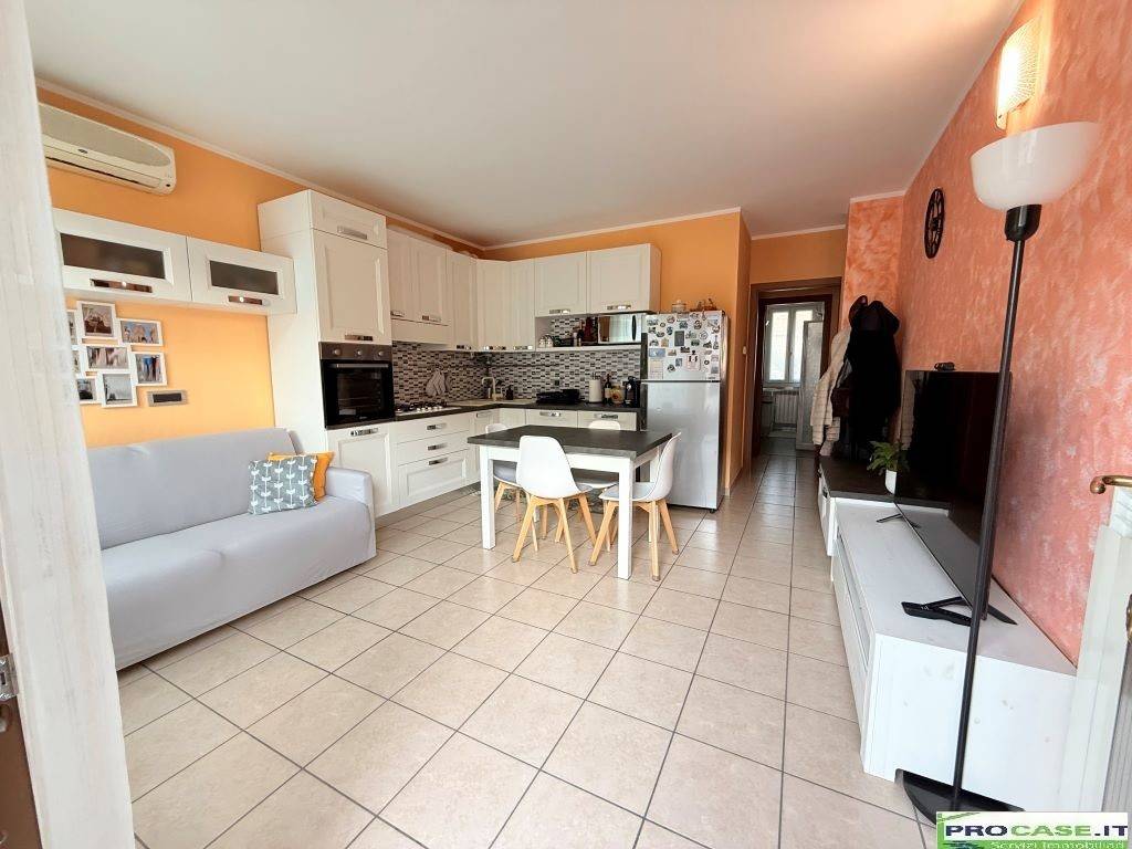 appartamento in vendita a Saronno