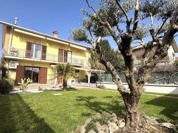 appartamento in vendita a Saronno