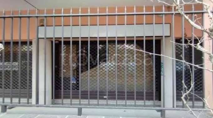 negozio in vendita a Saronno