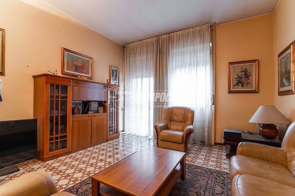 appartamento in vendita a Saronno