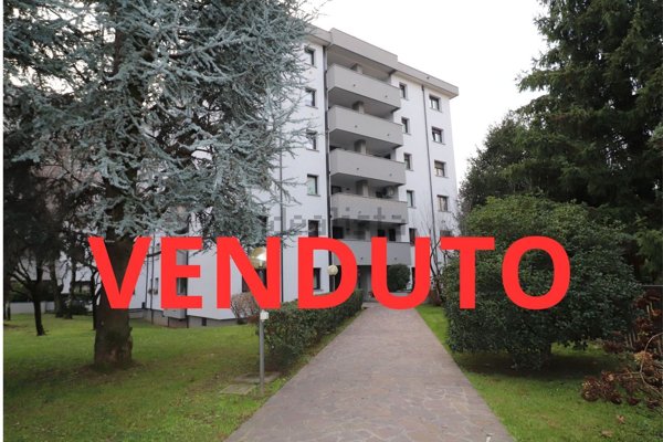 appartamento in vendita a Saronno