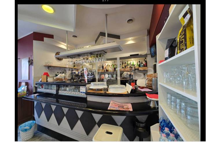 negozio in vendita a Saronno