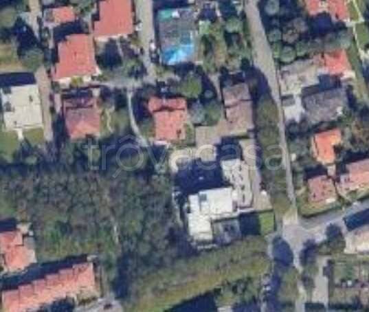 appartamento in vendita a Saronno