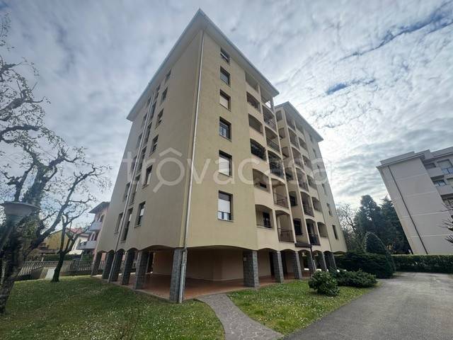 appartamento in vendita a Saronno