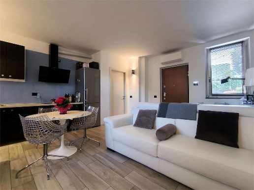 appartamento in vendita a Saronno