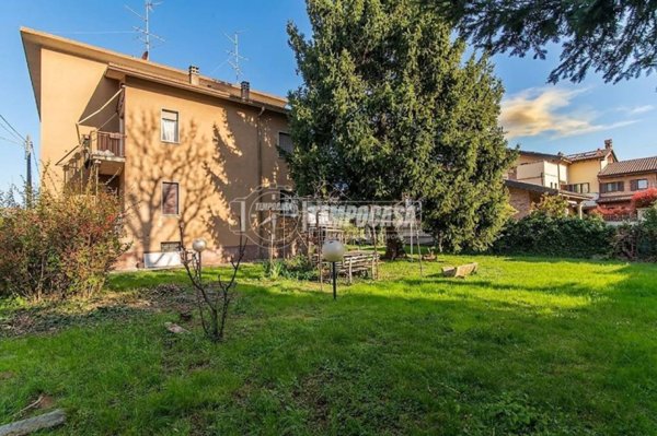 casa indipendente in vendita a Saronno