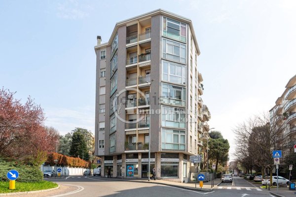 appartamento in vendita a Saronno