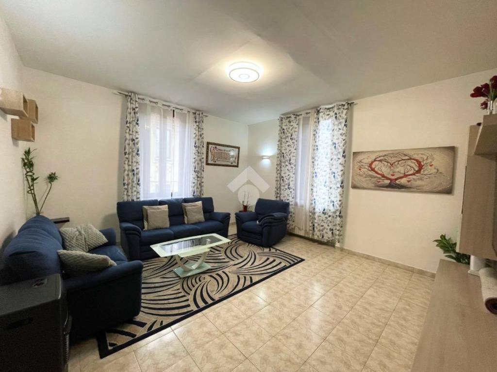 appartamento in vendita a Saronno