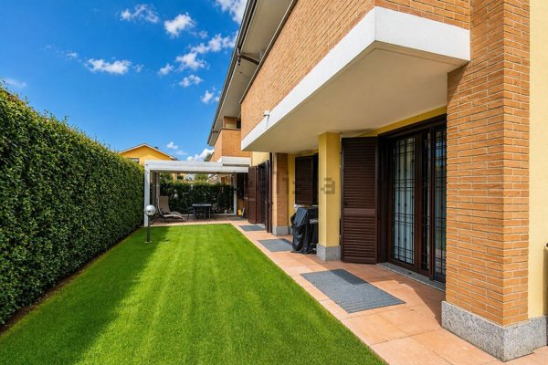 appartamento in vendita a Saronno