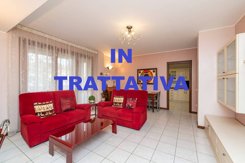 appartamento in vendita a Saronno in zona Cascina Colombara