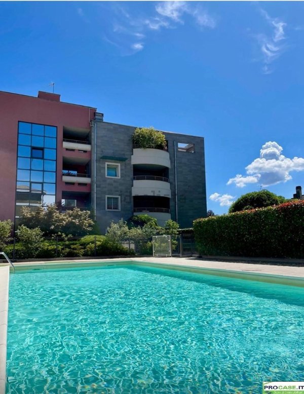 appartamento in vendita a Saronno