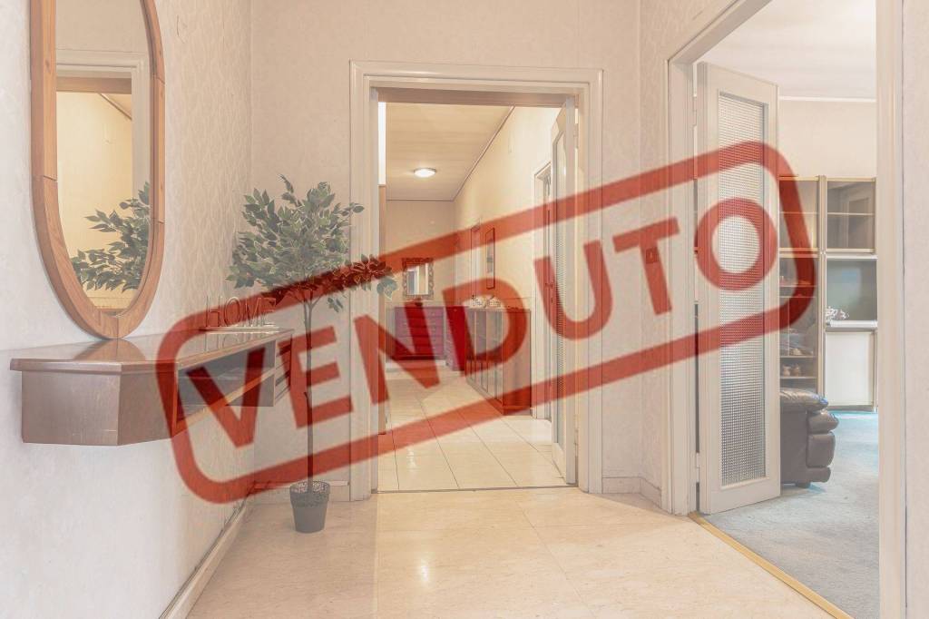 appartamento in vendita a Saronno