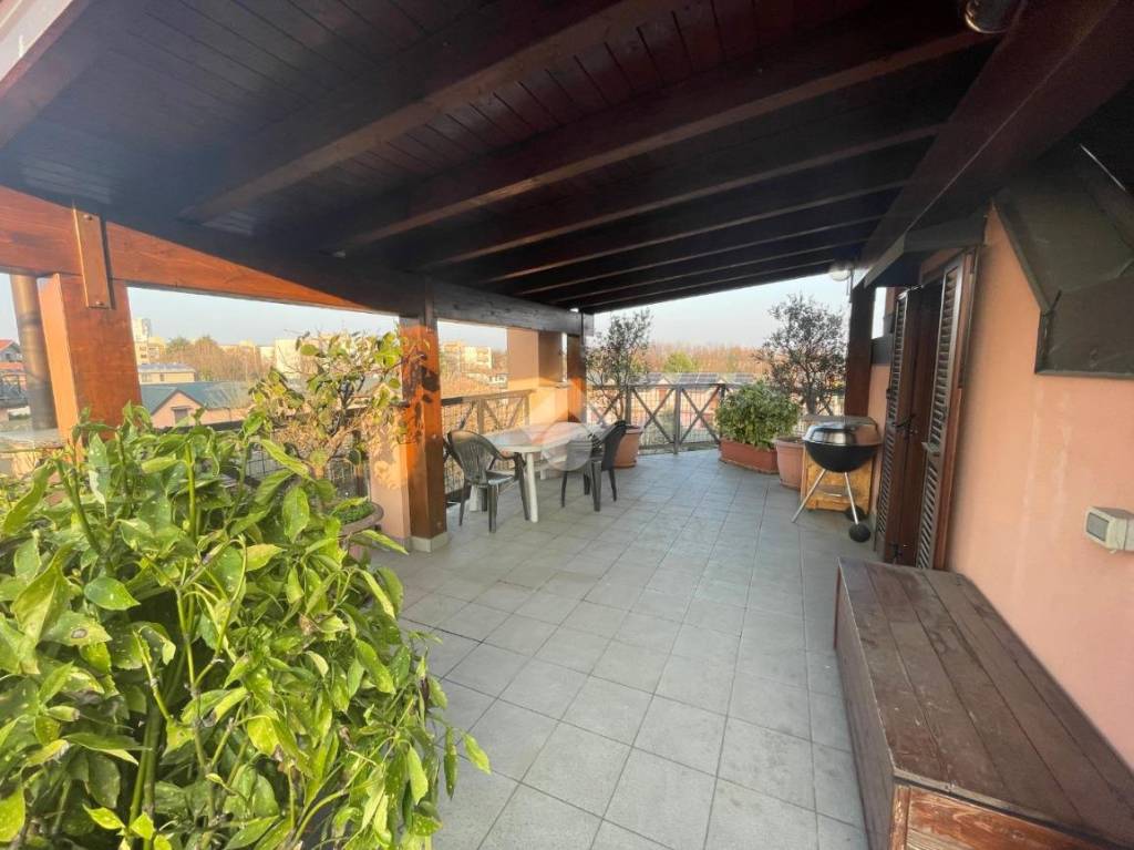 appartamento in vendita a Saronno