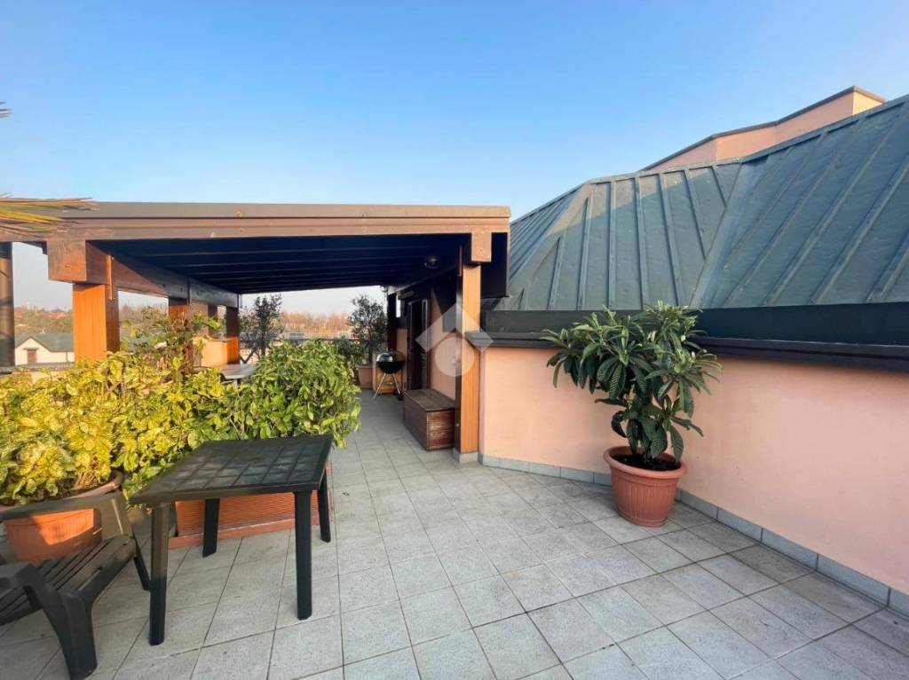 appartamento in vendita a Saronno