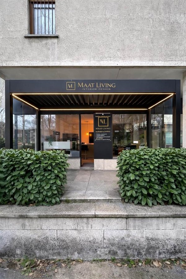 negozio in vendita a Saronno