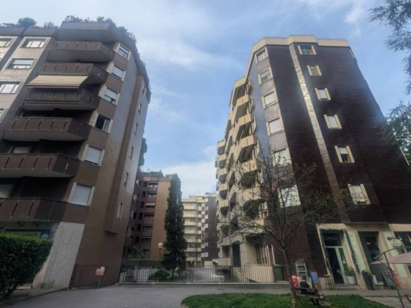 appartamento in vendita a Saronno