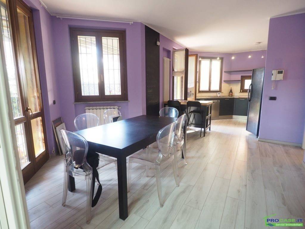 casa indipendente in vendita a Saronno in zona Cascina Colombara