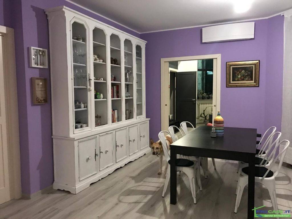 casa indipendente in vendita a Saronno in zona Cascina Colombara
