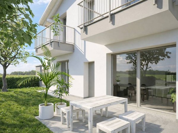 casa indipendente in vendita a Saronno