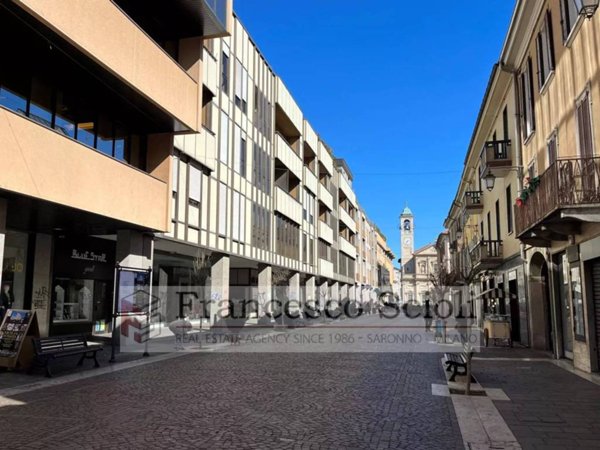 appartamento in vendita a Saronno