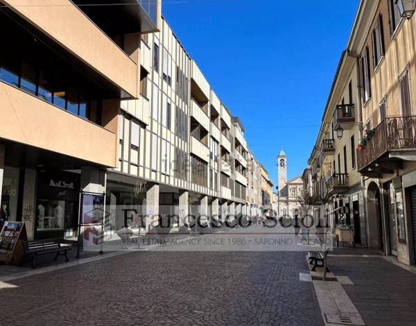 appartamento in vendita a Saronno
