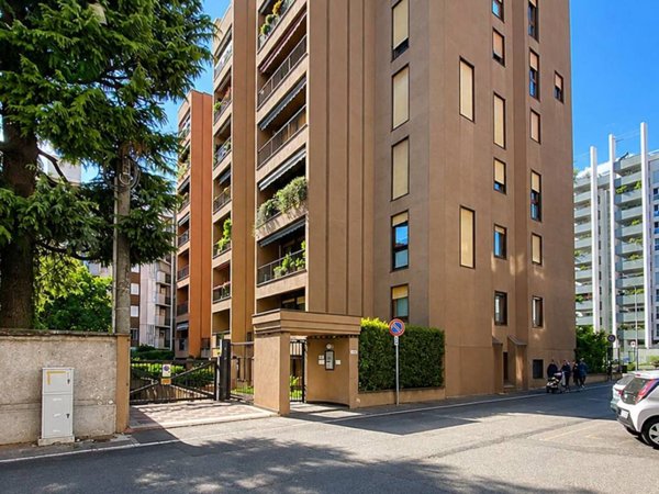 ufficio in vendita a Saronno