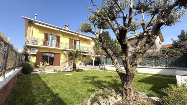 appartamento in vendita a Saronno in zona Cascina Colombara