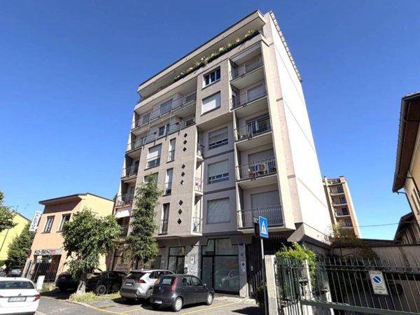 appartamento in vendita a Saronno